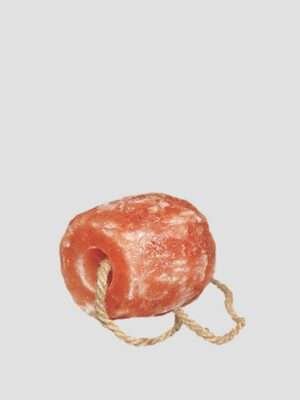 Wholesale Animal Lick Salt in USA – Natural Cylinder Himalayan Salt Lick 1.5kg | Suhail Salt Pakistan