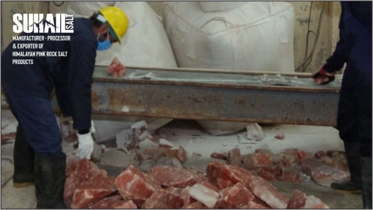 Suhail Salt manufacturer and exporter of Himalayan pink salt, edible salt, salt lamps, and salt tiles